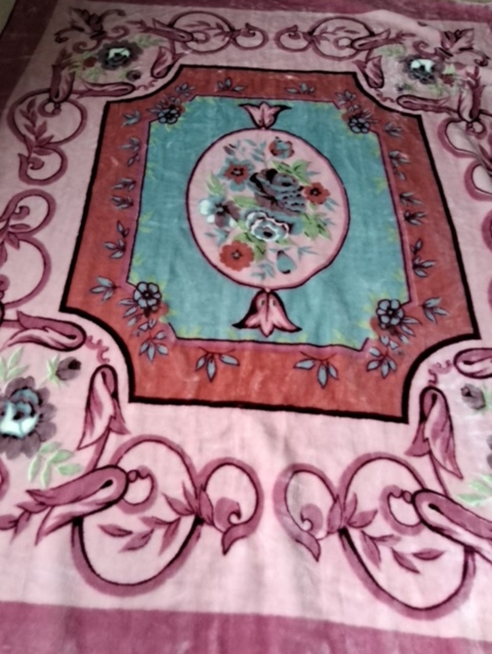 Floral Plush Throw Blanket in Pink and Teal